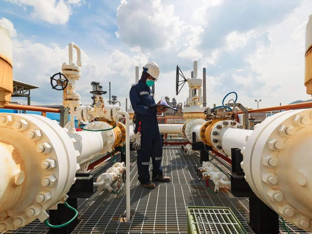 How to Choose the Best Borescopes for Oil & Gas and Energy Inspection